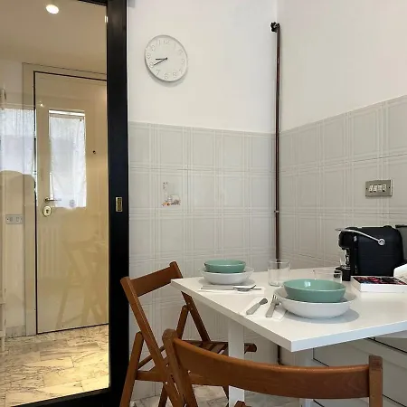 Appartement Golden Luxe - Graffiti House