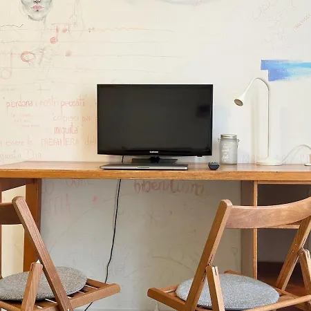 Golden Luxe - Graffiti House * Mediolan