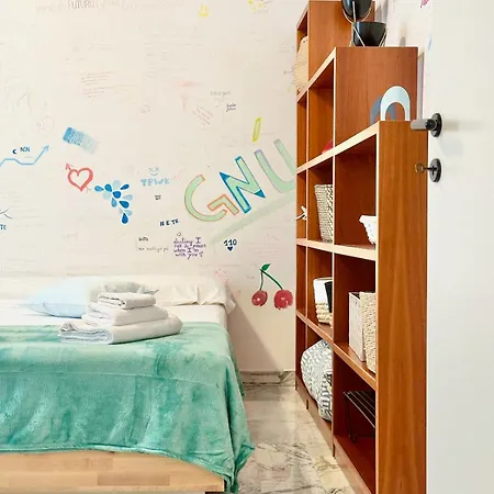 Golden Luxe - Graffiti House * Mediolan