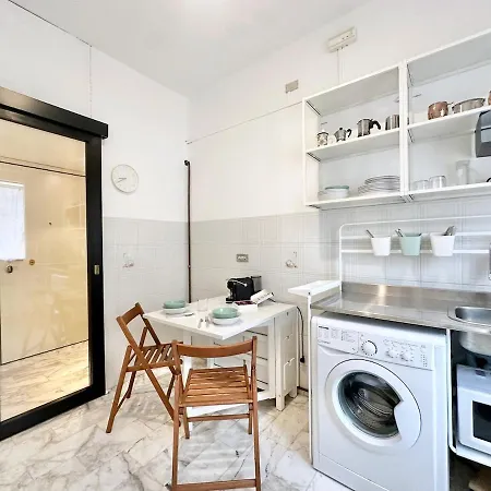 Golden Luxe - Graffiti House Apartment Mailand